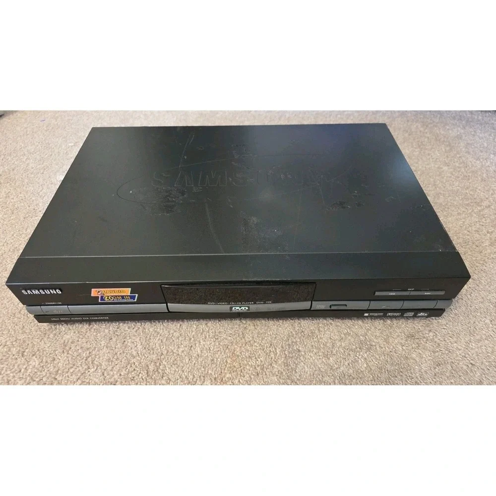 Samsung DVD Player DVD-709/XAA Advanced Dolby Digital, Jog-Shuttle, DTS, Black